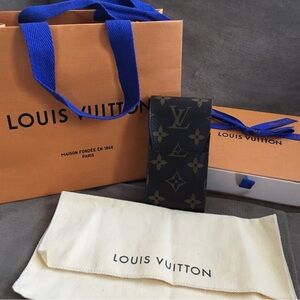 Authentic Louis Vuitton LV Monogram Case - AirPods / Card / Lip Gloss Holder